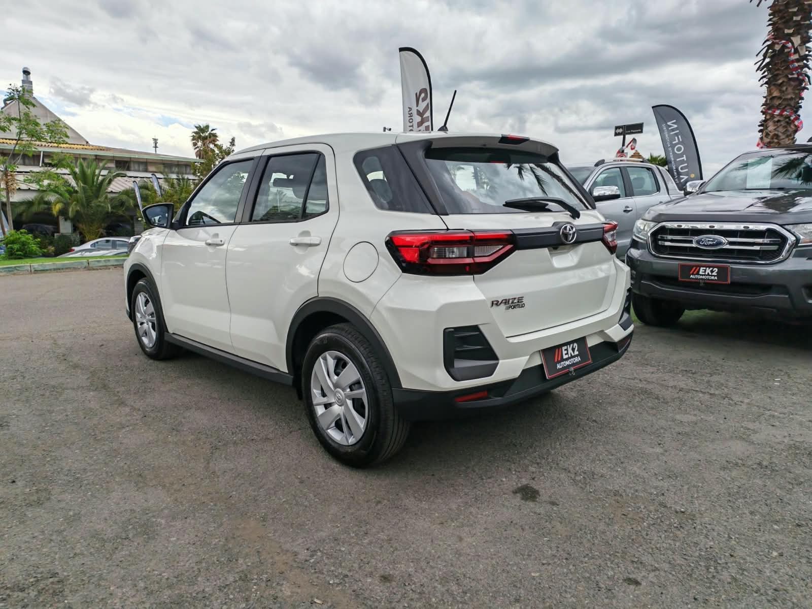 Toyota Raize — foto 4 de 14