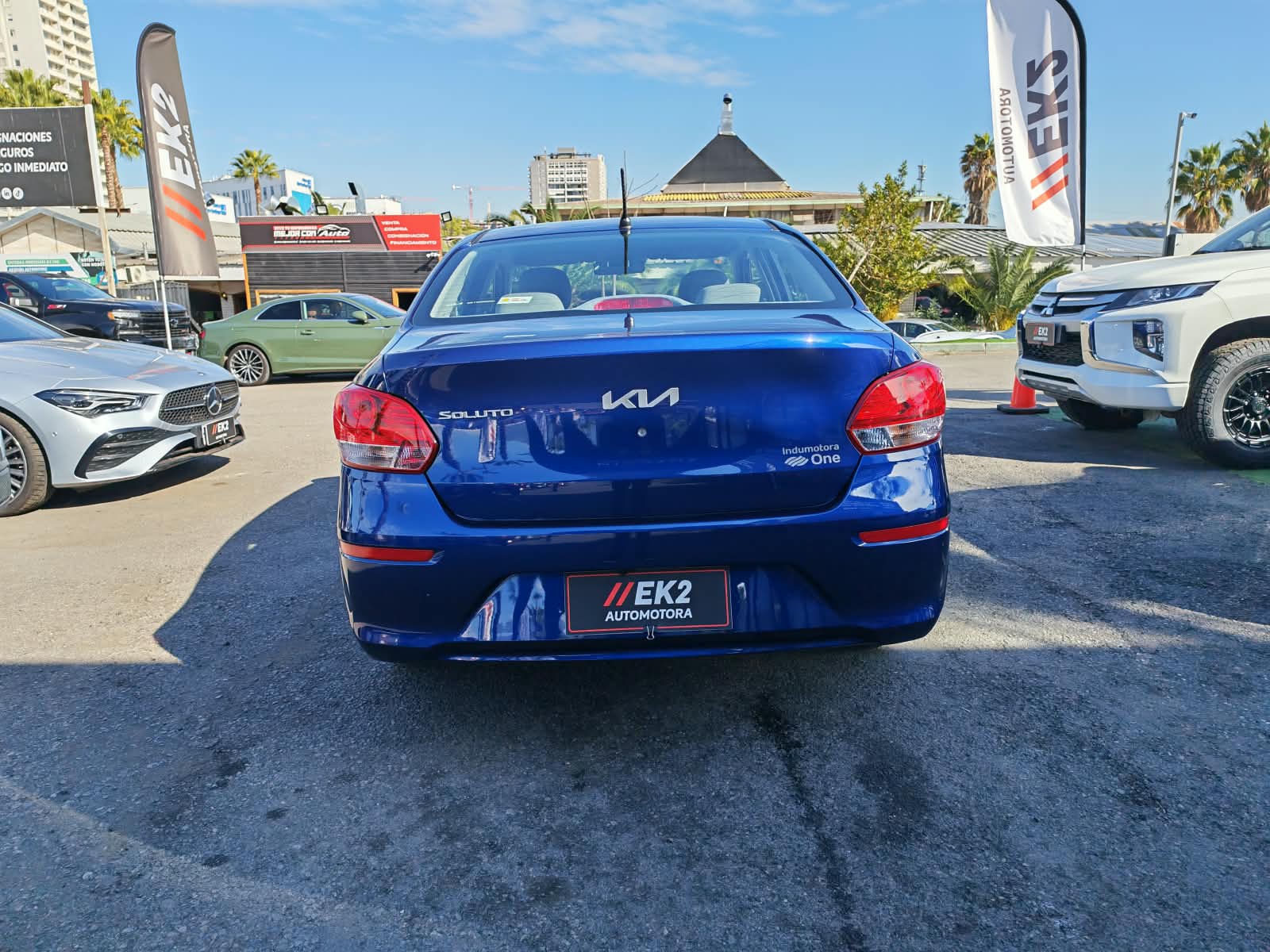 KIA Soluto — foto 6 de 28