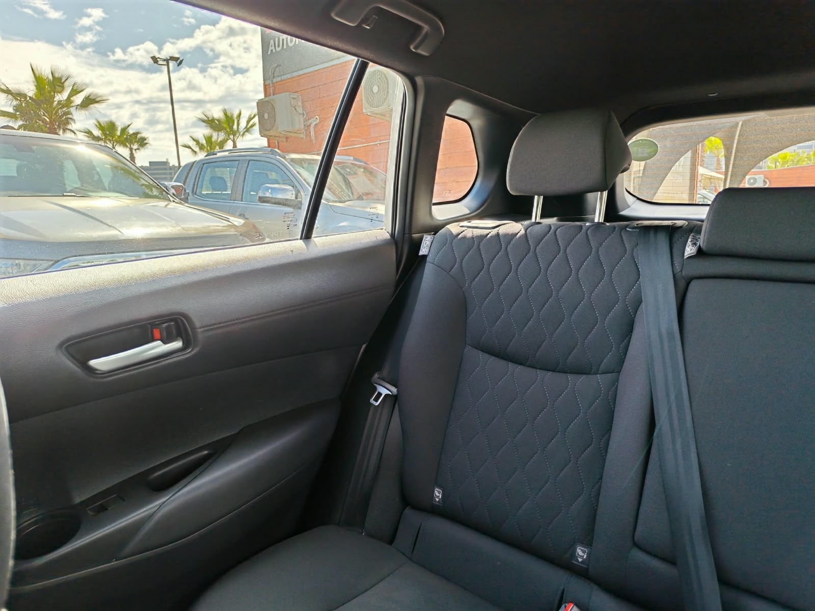 Toyota Corolla — foto 13 de 22