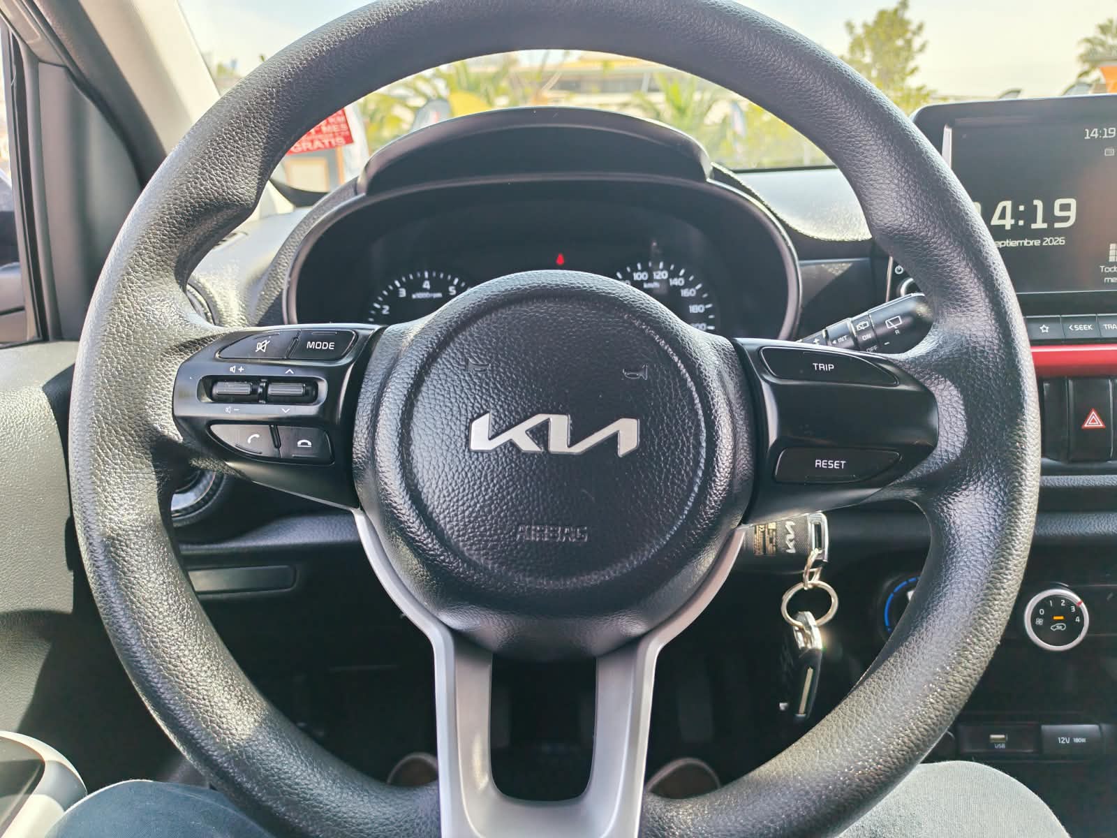 KIA Morning — foto 13 de 15