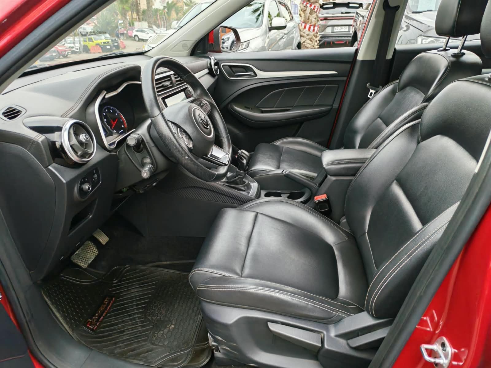MG Zs — foto 11 de 16