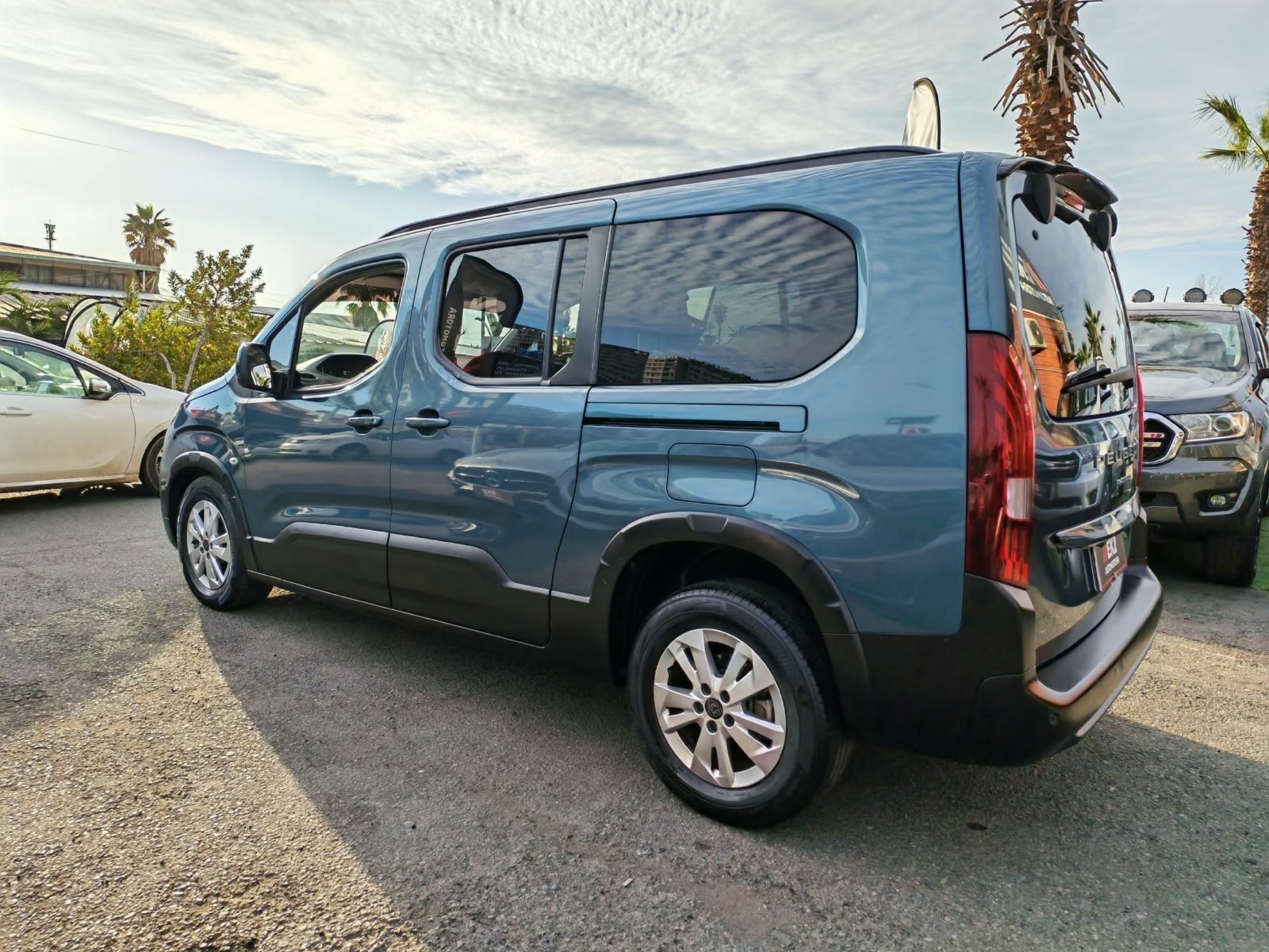Peugeot Rifter — foto 4 de 23
