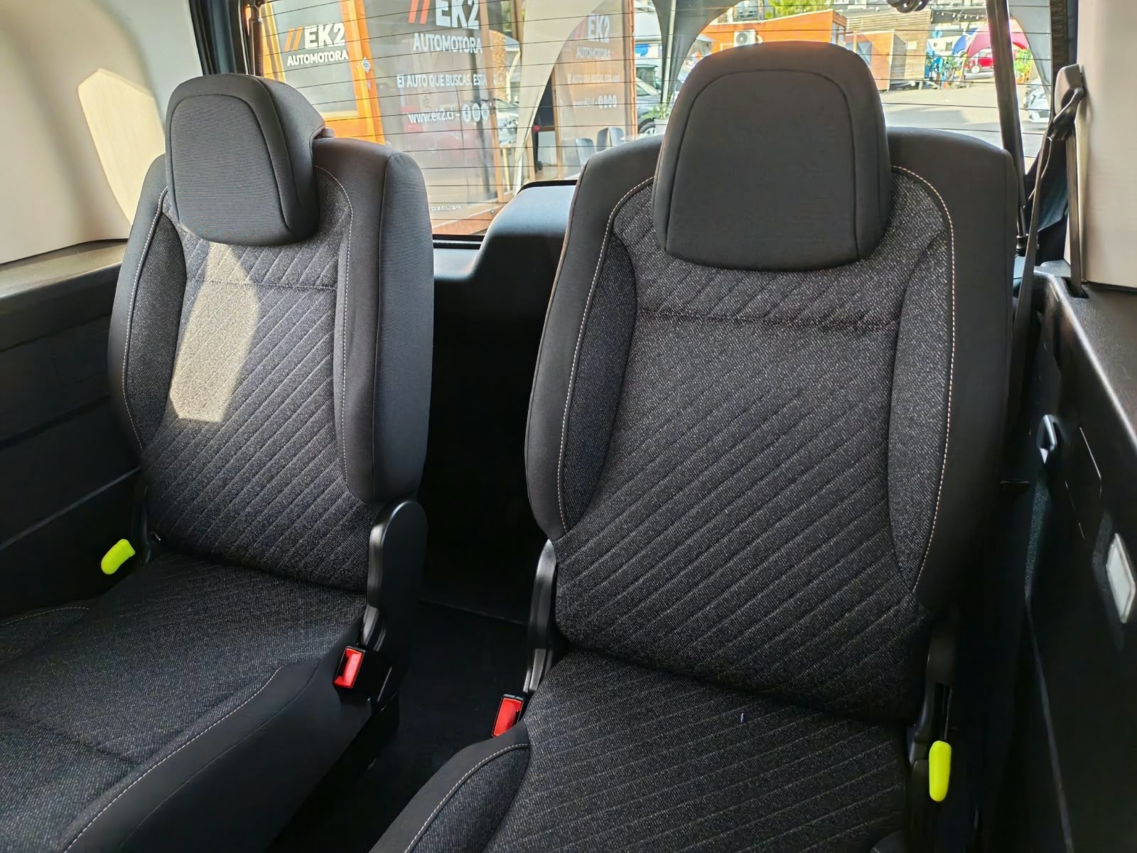 Peugeot Rifter — foto 13 de 23