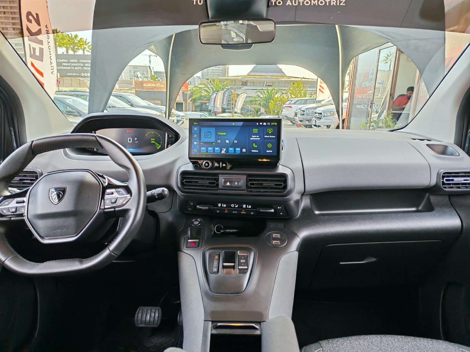 Peugeot Rifter — foto 18 de 23