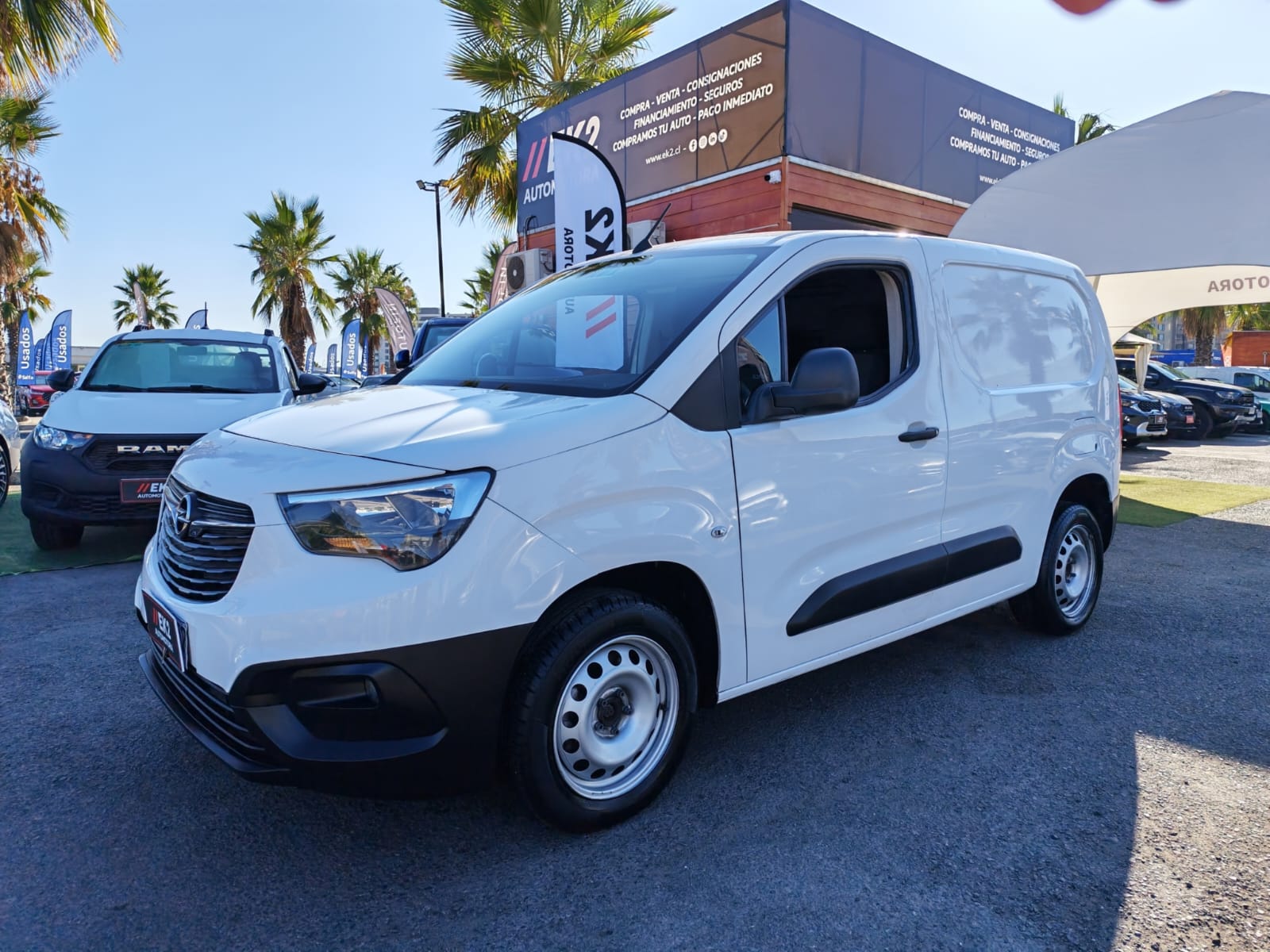 Opel Combo — foto 2 de 18