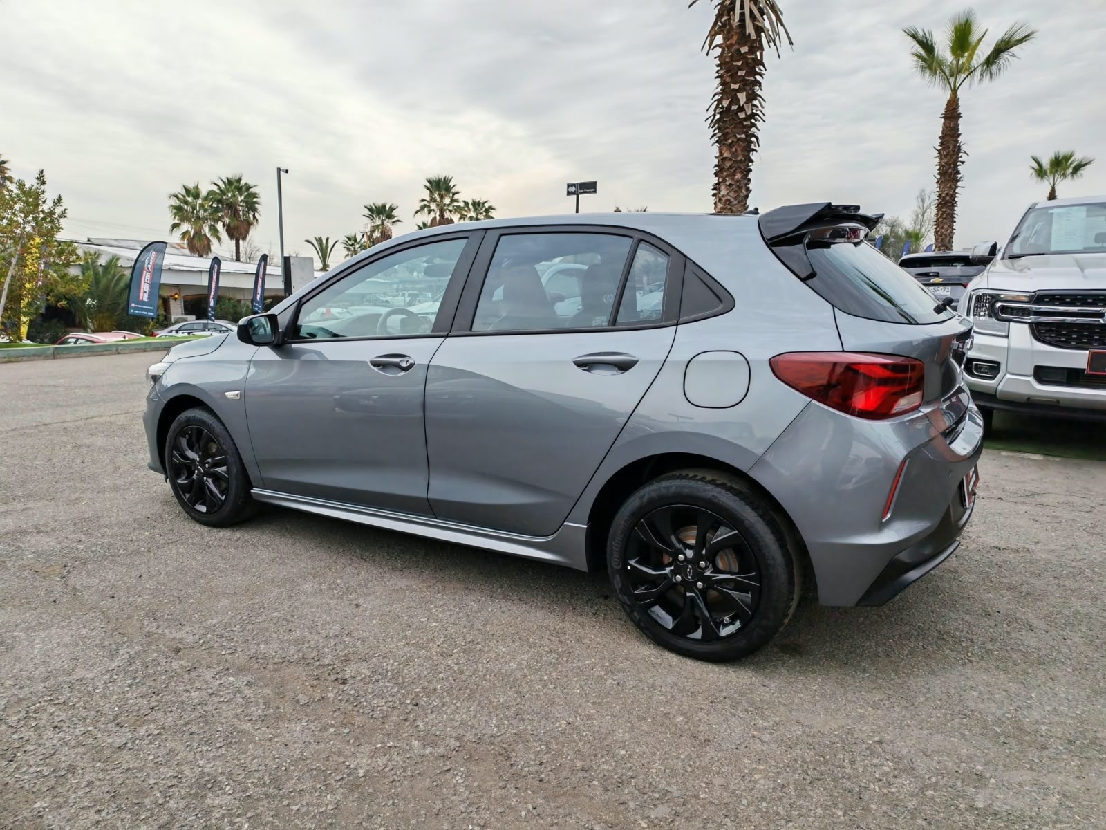Chevrolet Onix — foto 4 de 27