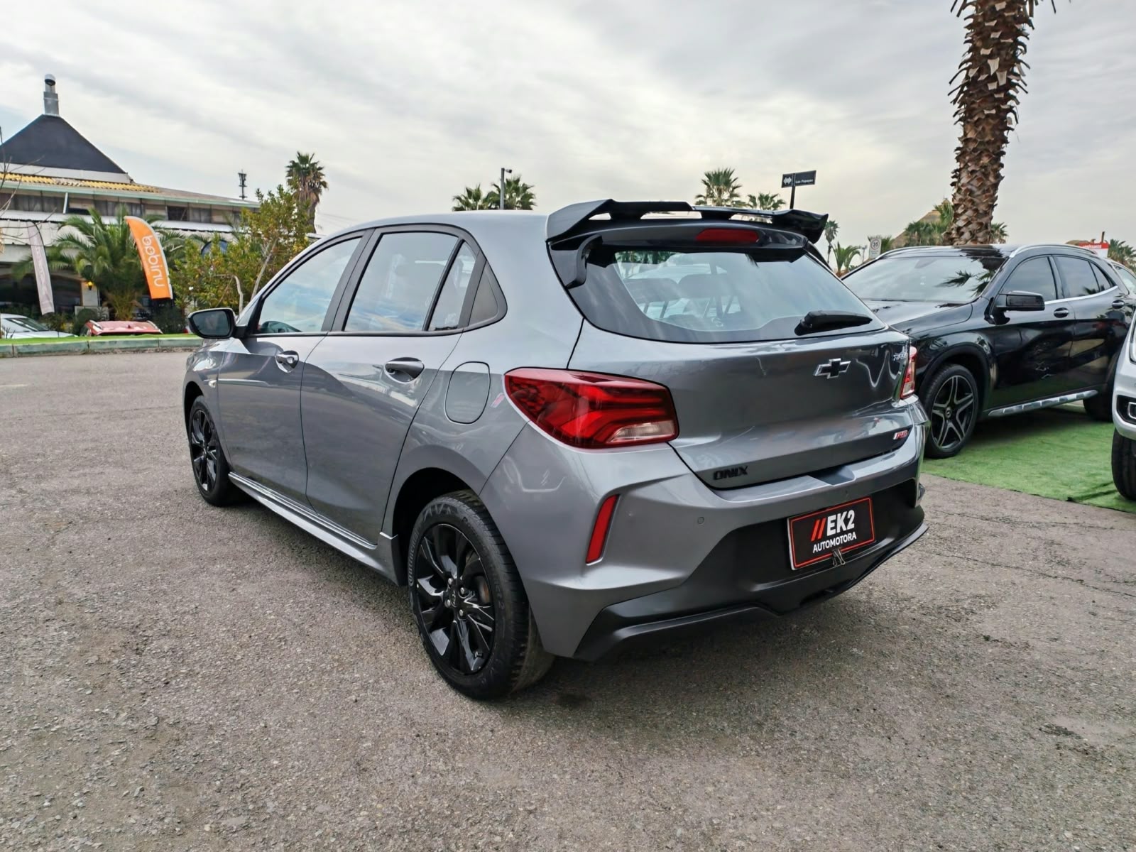 Chevrolet Onix — foto 5 de 27