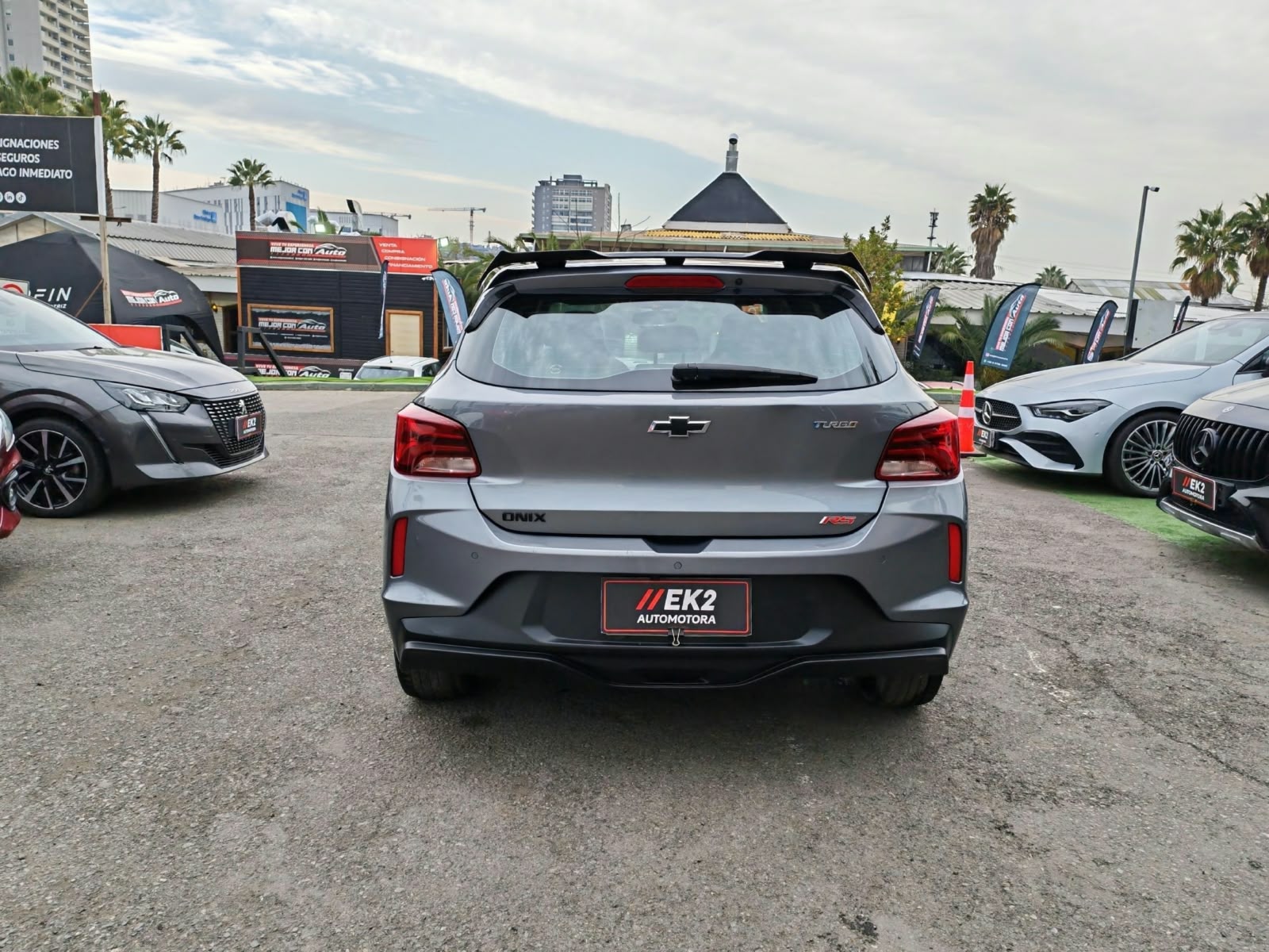 Chevrolet Onix — foto 6 de 27