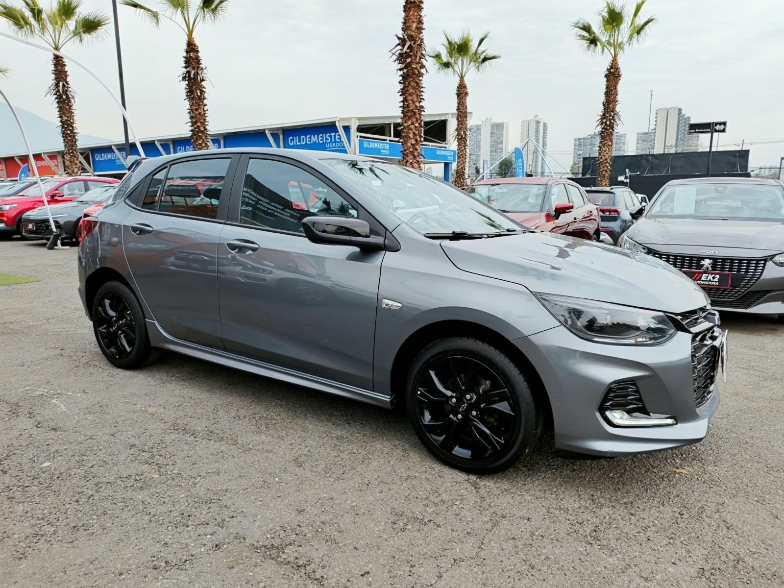 Chevrolet Onix — foto 10 de 27