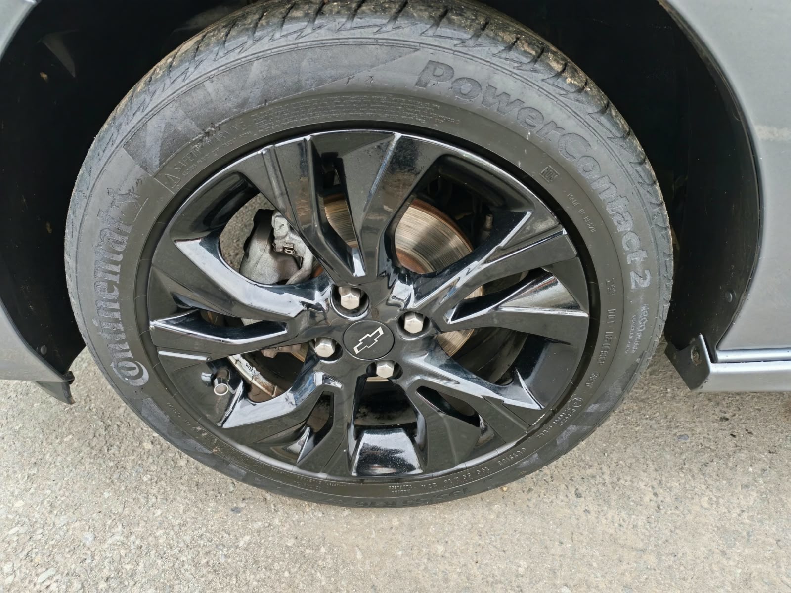 Chevrolet Onix — foto 21 de 27