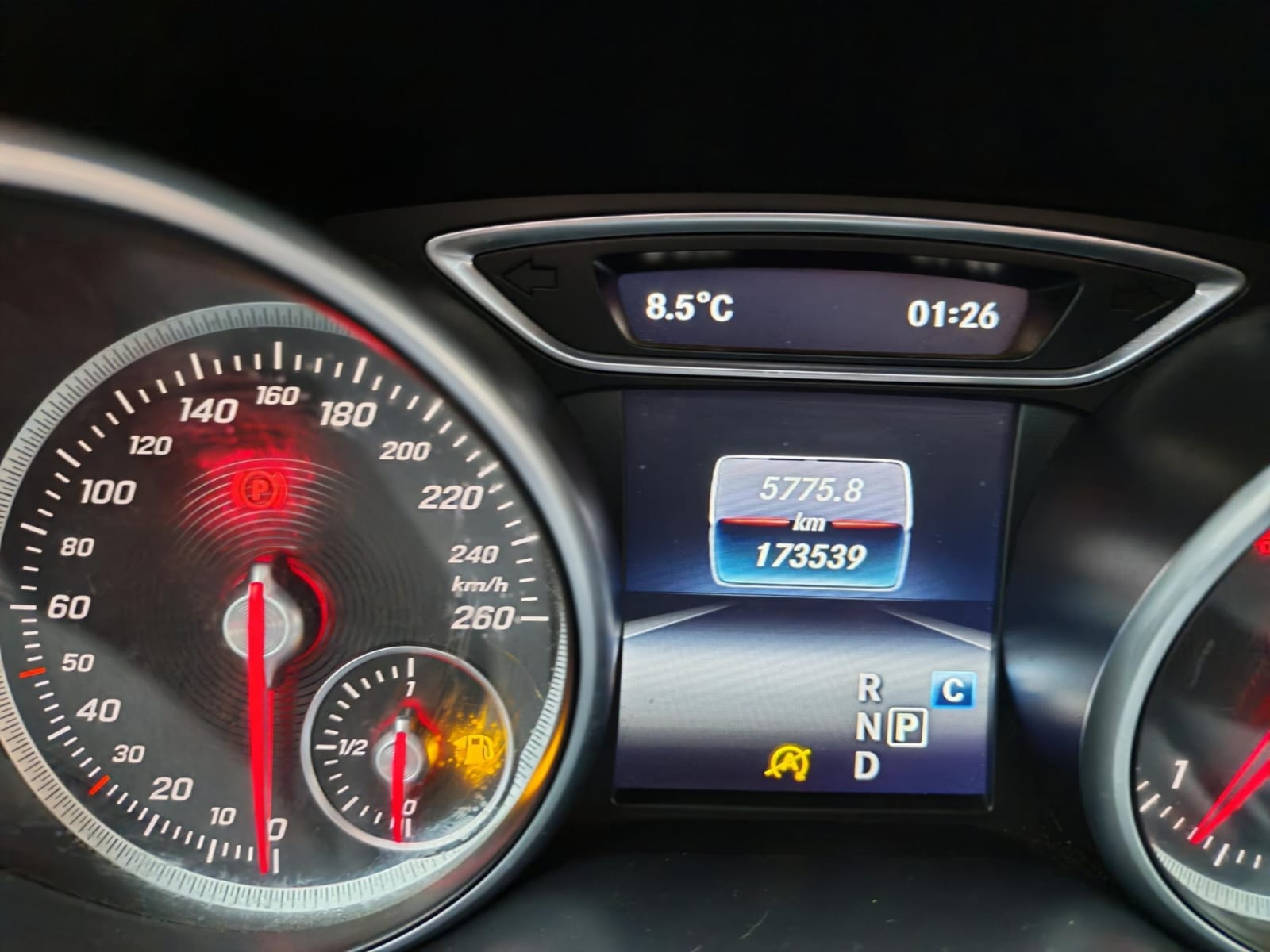 Mercedes-Benz Gla — foto 18 de 26