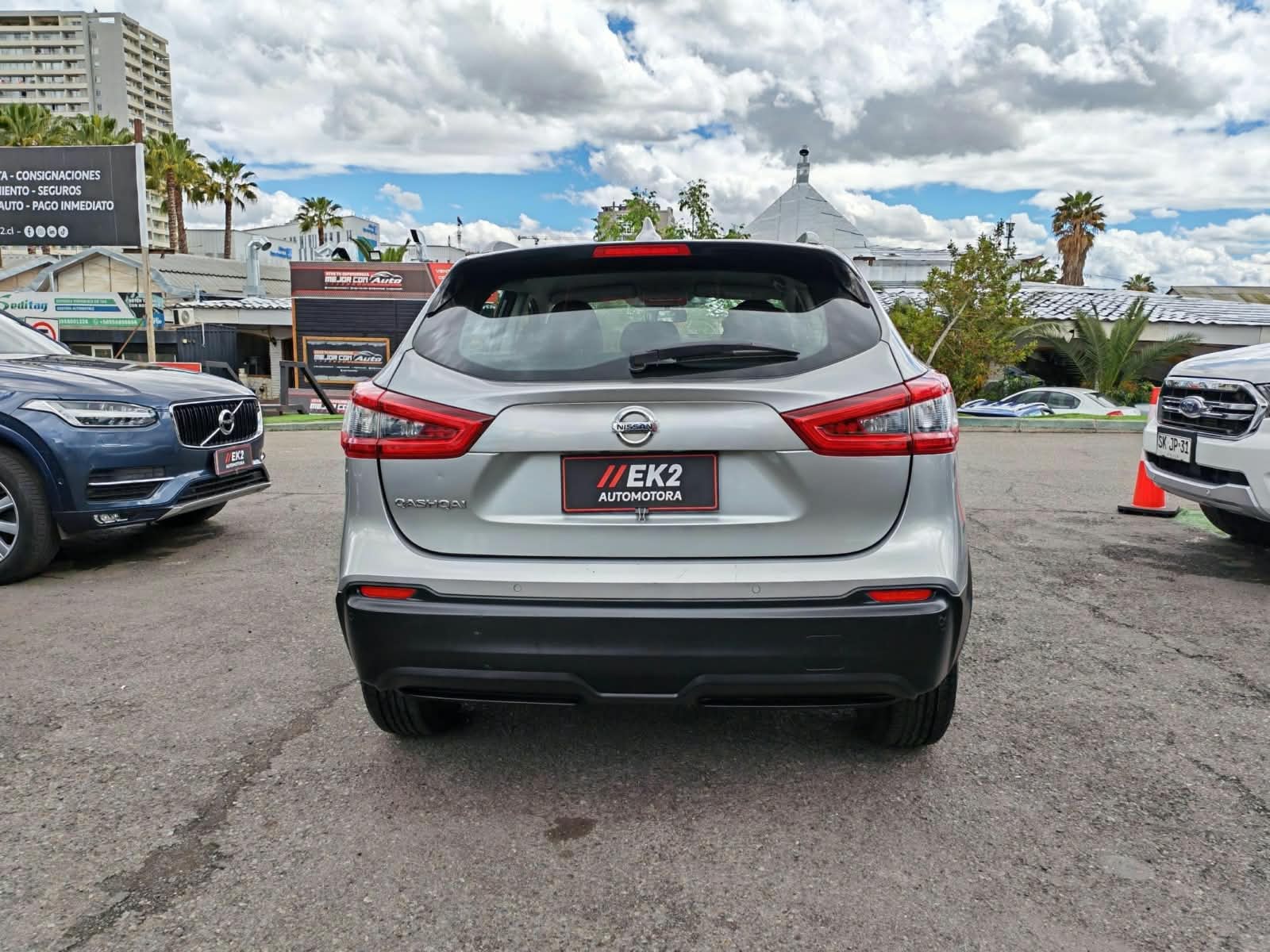 Nissan Qashqai — foto 5 de 15
