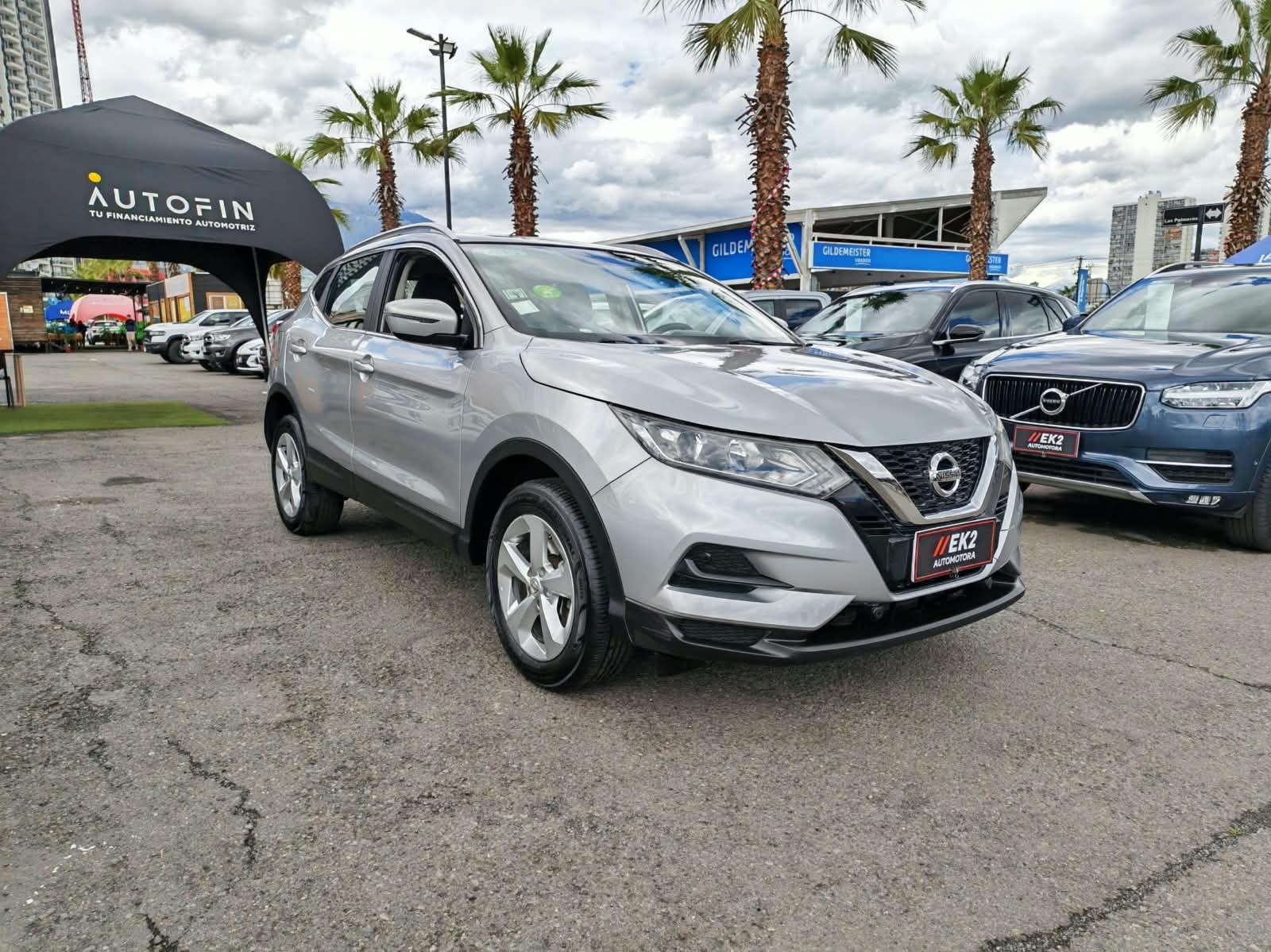 Nissan Qashqai — foto 8 de 15