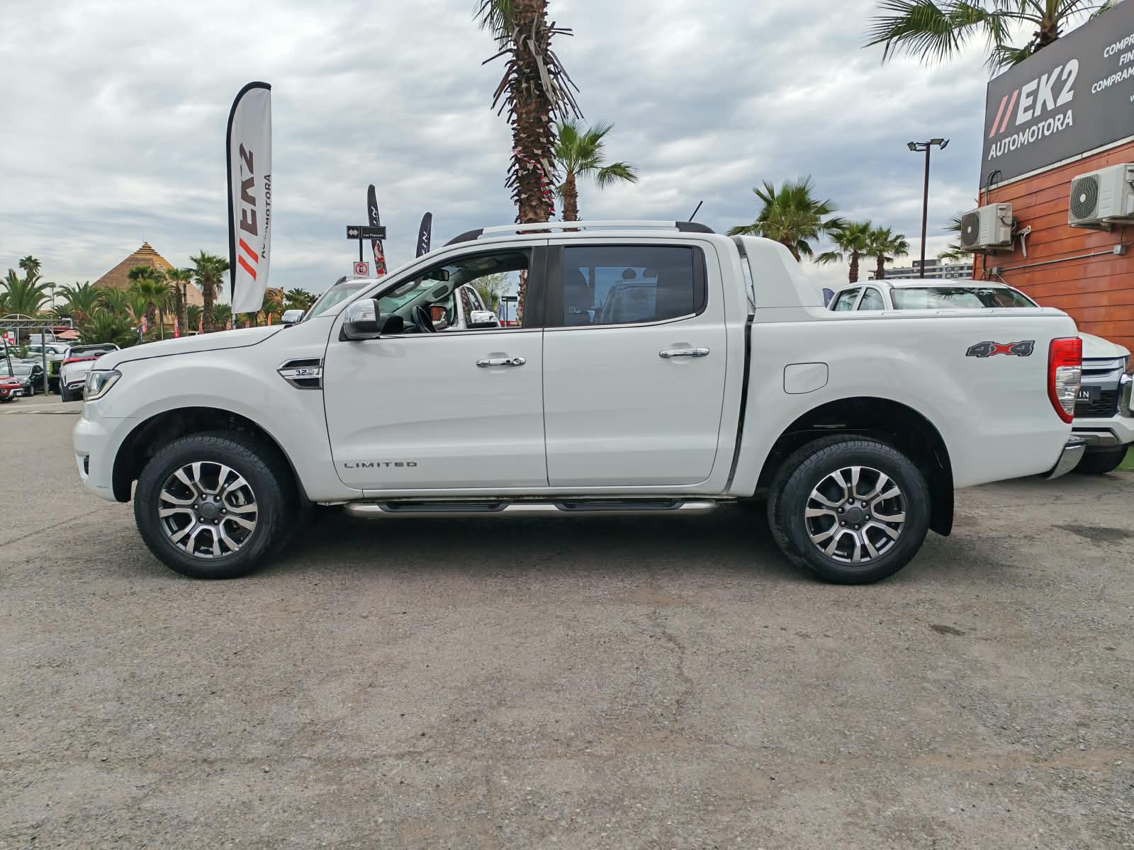 Ford Ranger 3.2 Ltd — foto 3 de 22