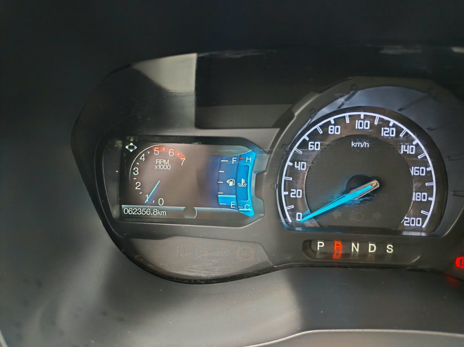 Ford Ranger 3.2 Ltd — foto 17 de 22