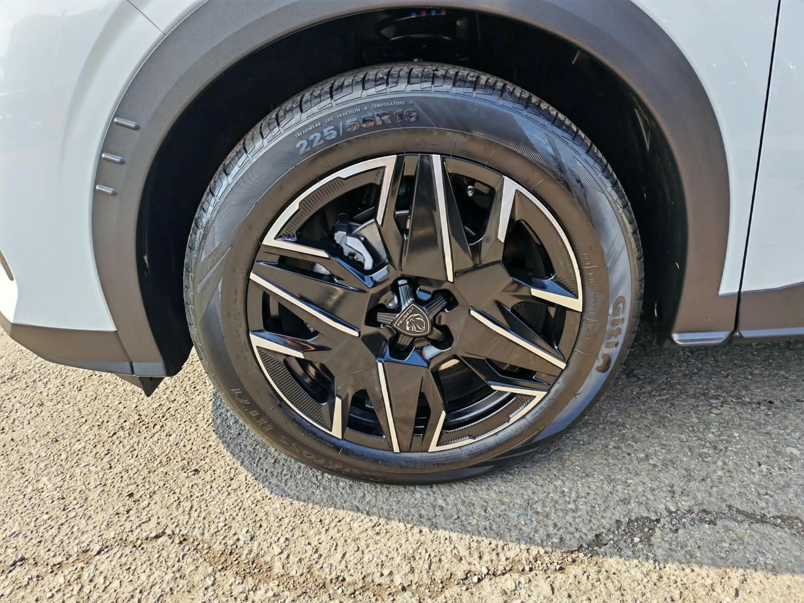 Peugeot 3008 — foto 10 de 23