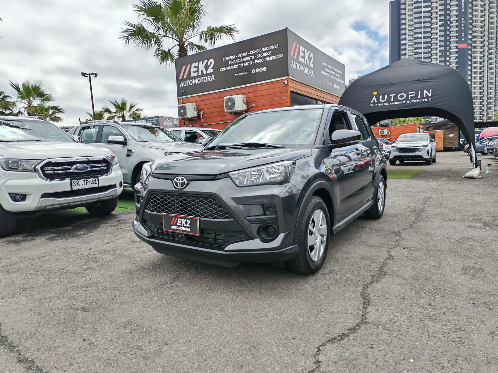 Toyota Raize — foto 2 de 15