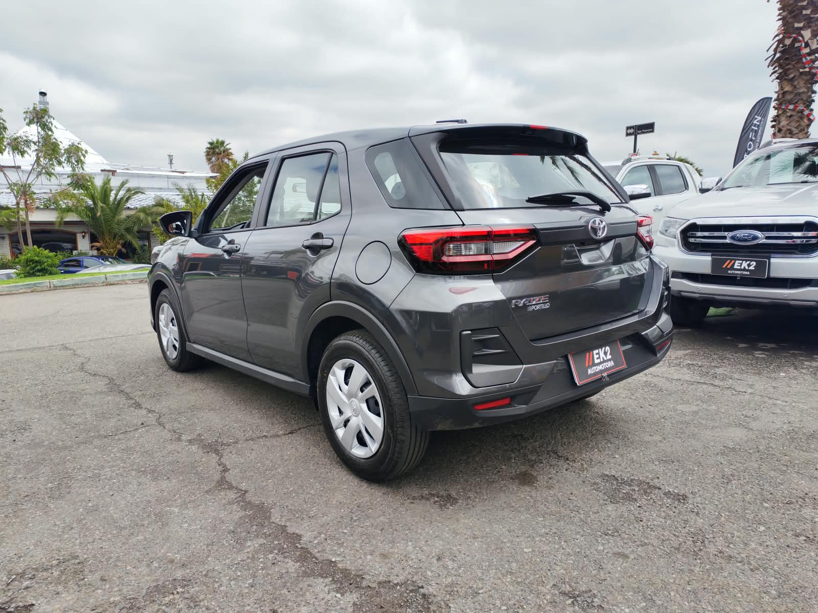 Toyota Raize — foto 4 de 15