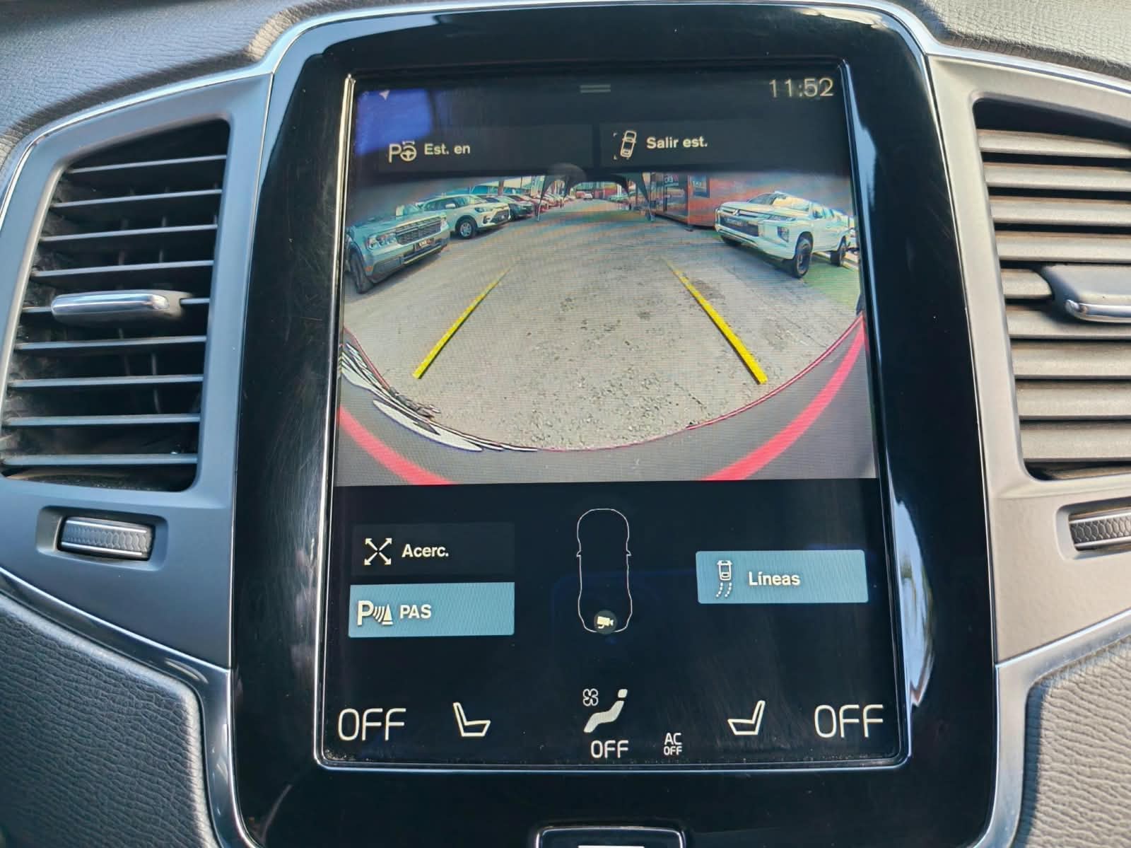 Volvo XC90 — foto 14 de 21