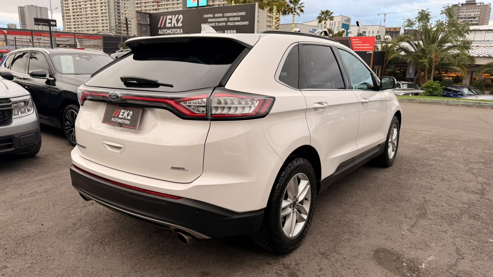 Ford Edge — foto 5 de 15