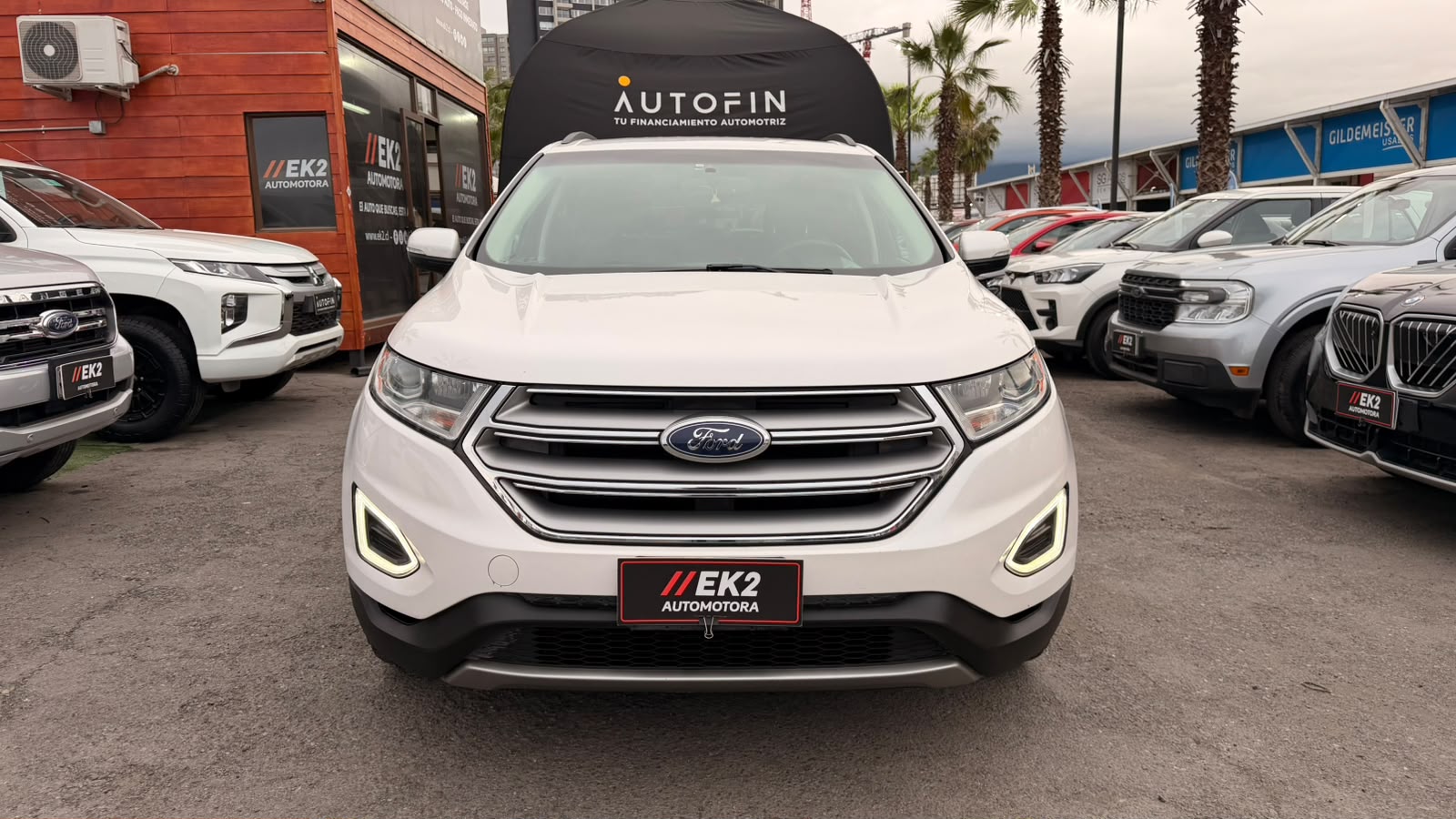 Ford Edge — foto 8 de 15