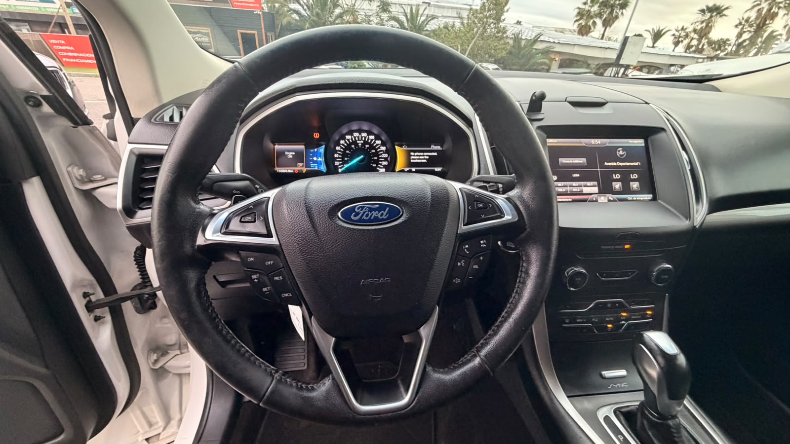 Ford Edge — foto 10 de 15