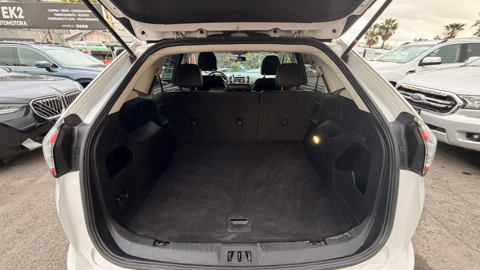 Ford Edge — foto 15 de 15