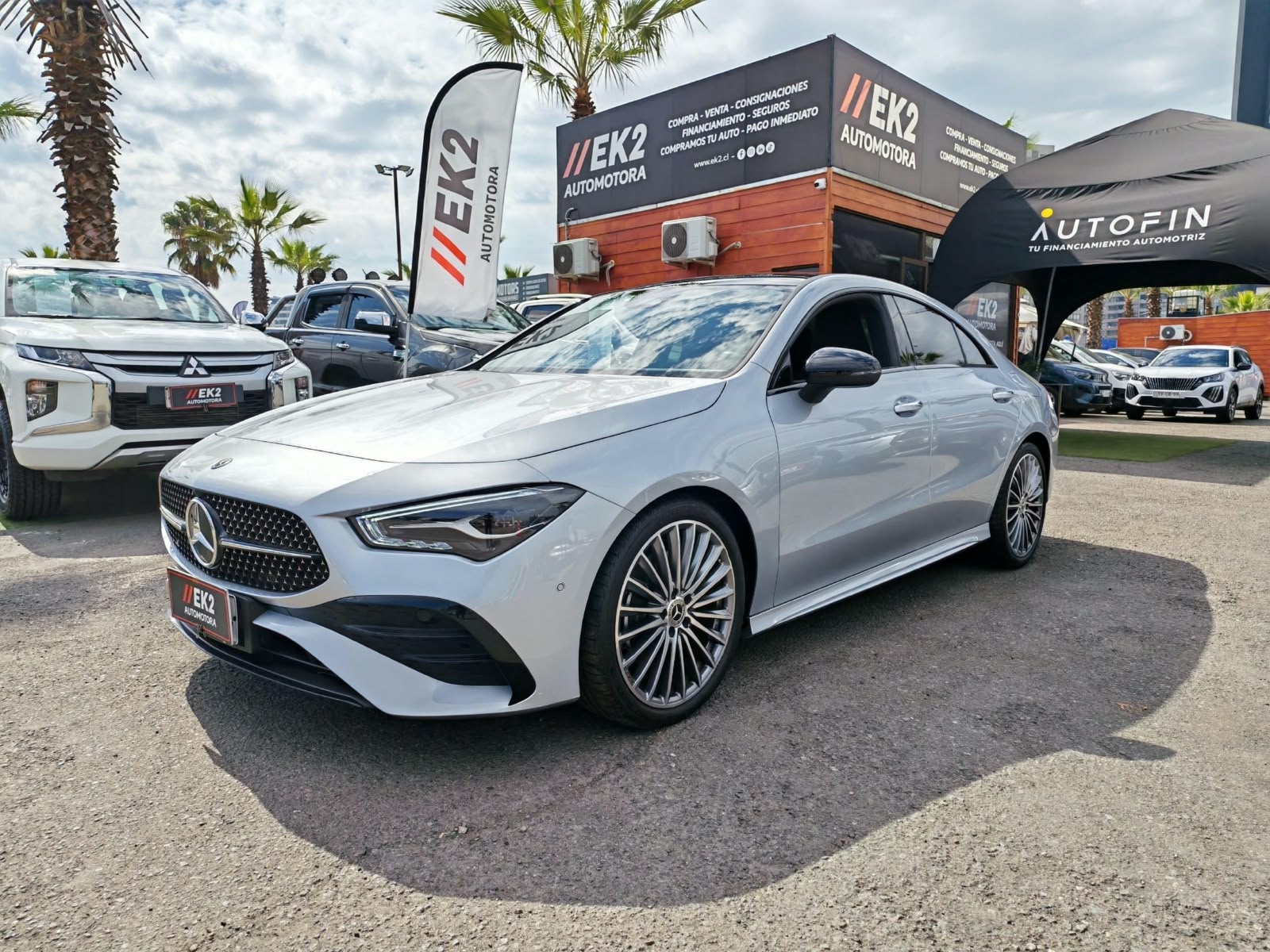 Mercedes-Benz Cla200 — foto 2 de 26