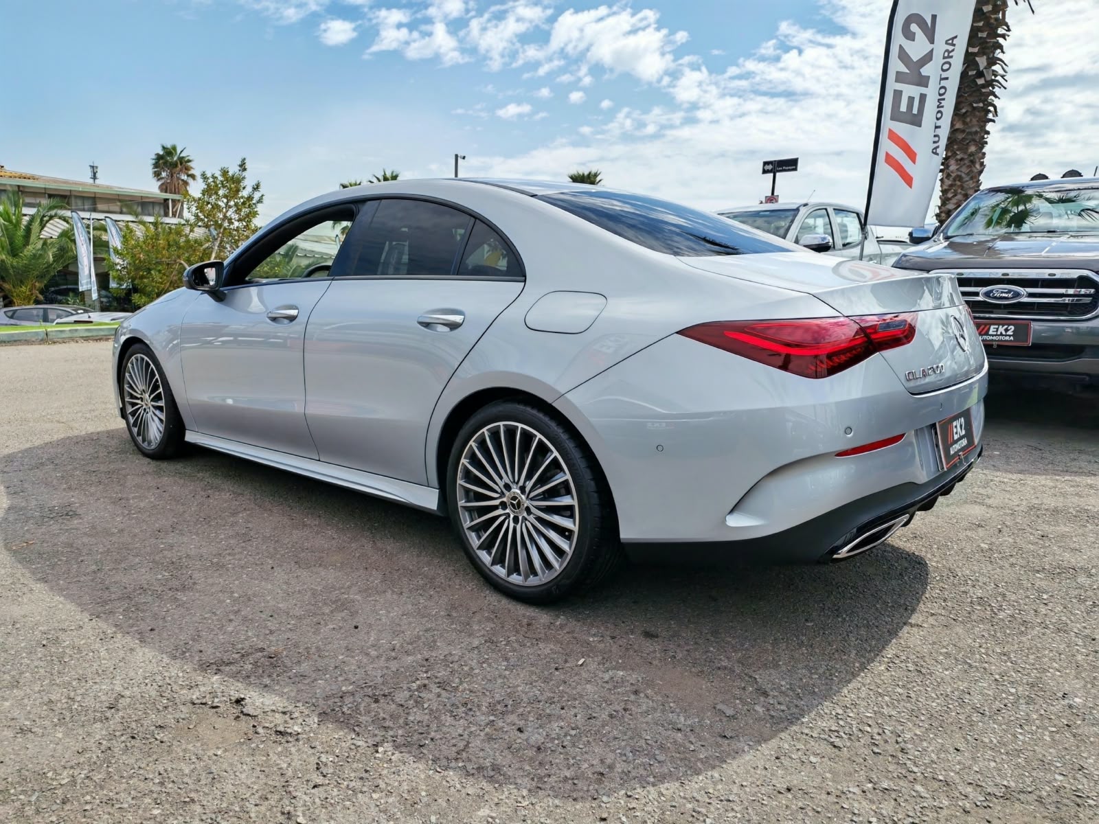 Mercedes-Benz Cla200 — foto 4 de 26