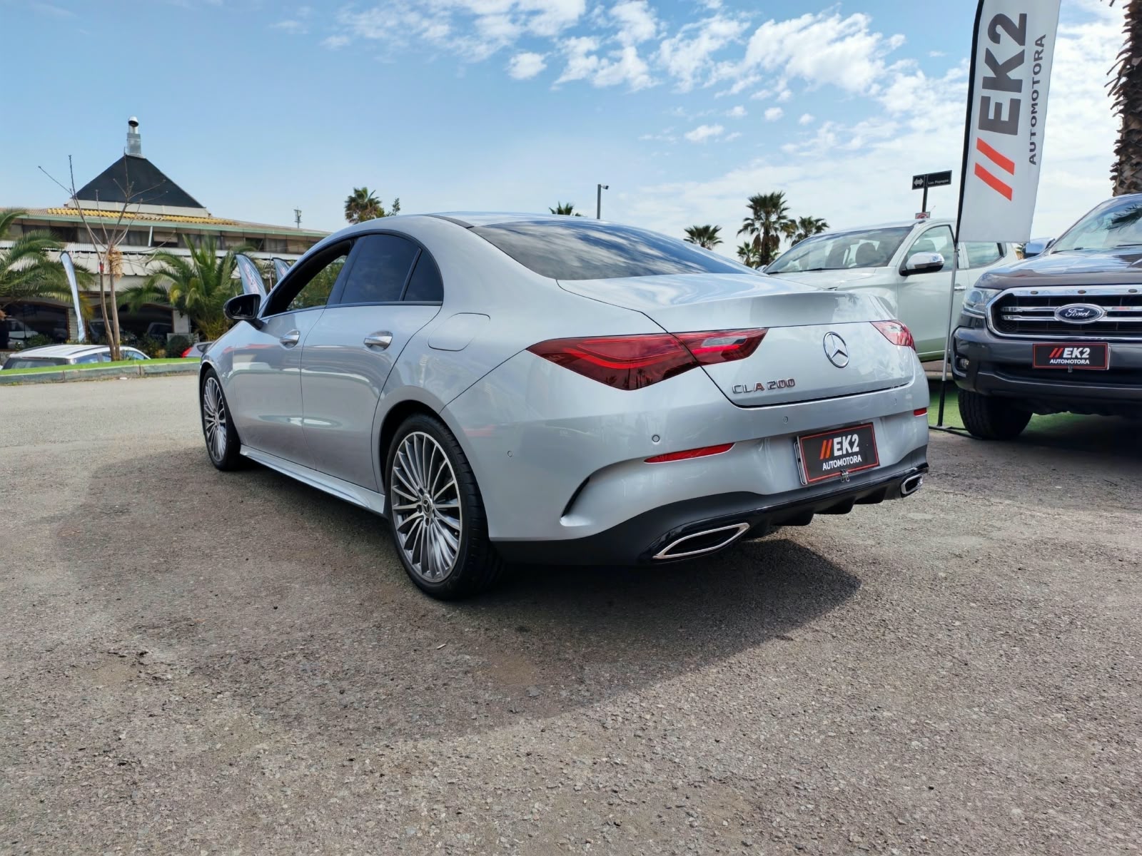 Mercedes-Benz Cla200 — foto 5 de 26