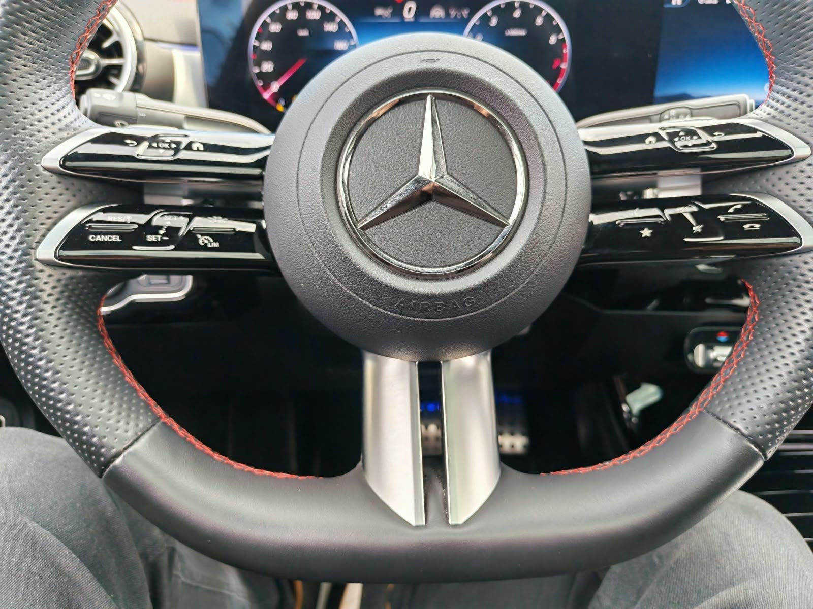 Mercedes-Benz Cla200 — foto 21 de 26