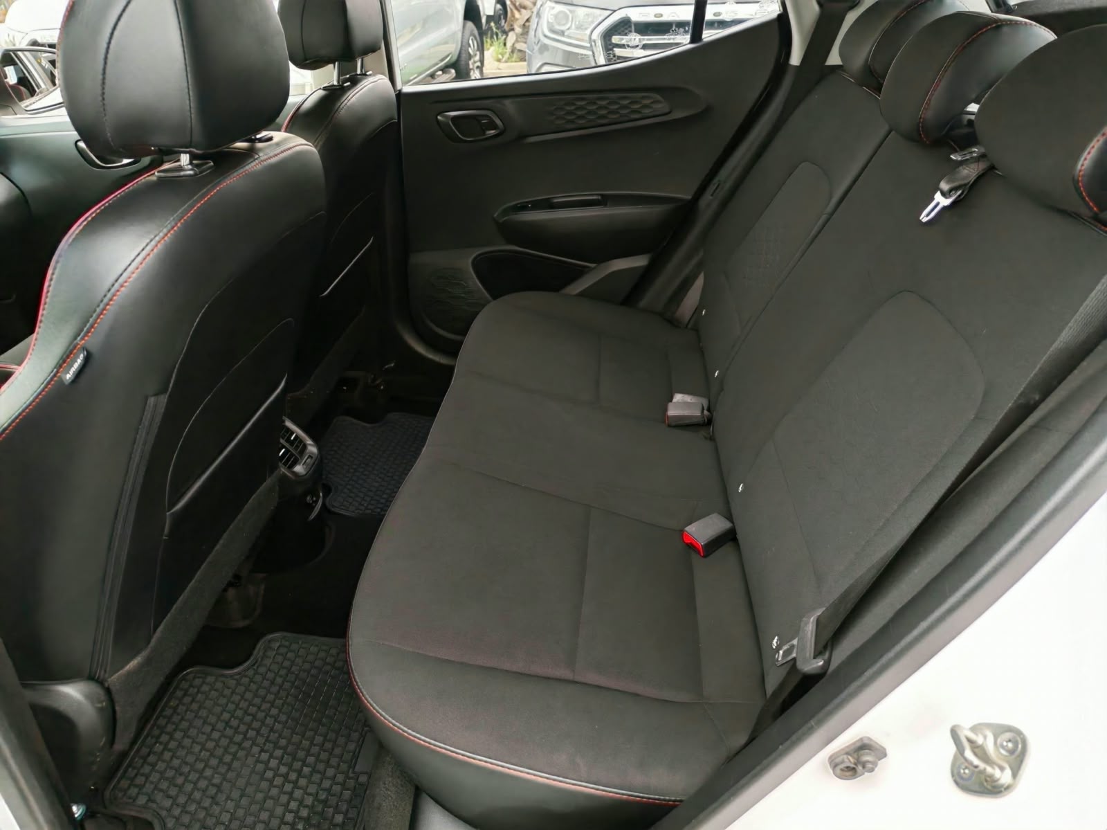Hyundai Grand I10 Ai3 Hb — foto 14 de 16