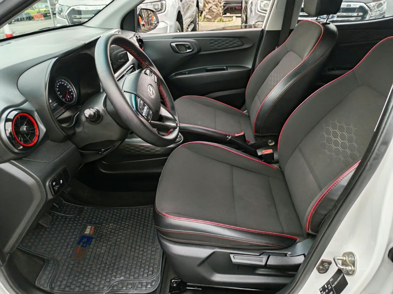 Hyundai Grand I10 Ai3 Hb — foto 15 de 16