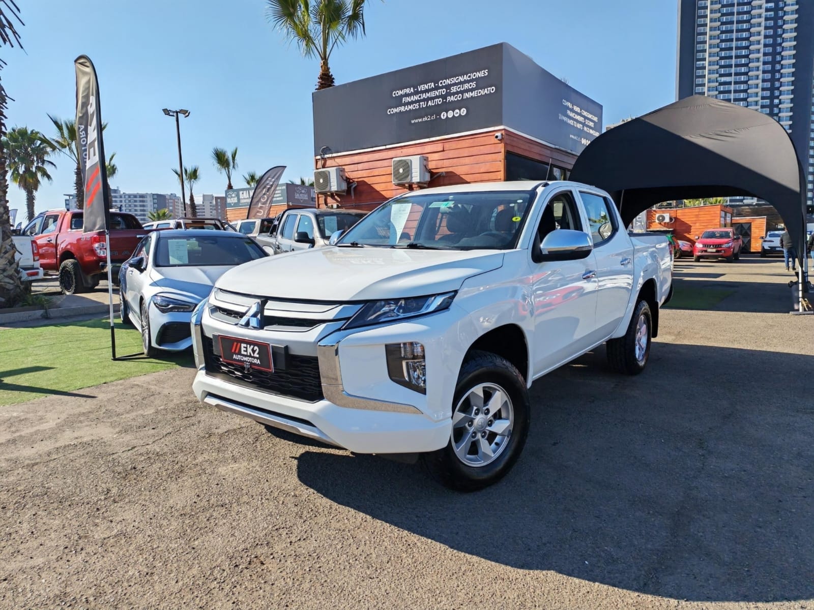 MITSUBISHI L200