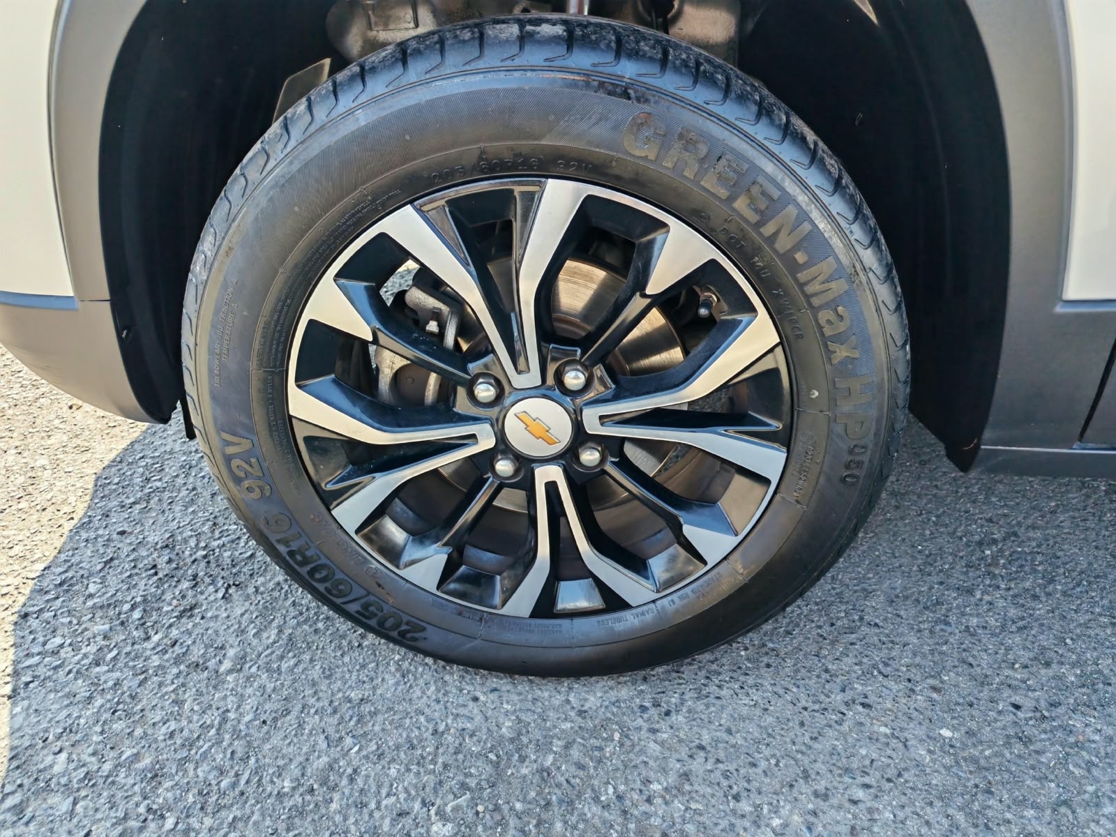 Chevrolet Groove — foto 9 de 15