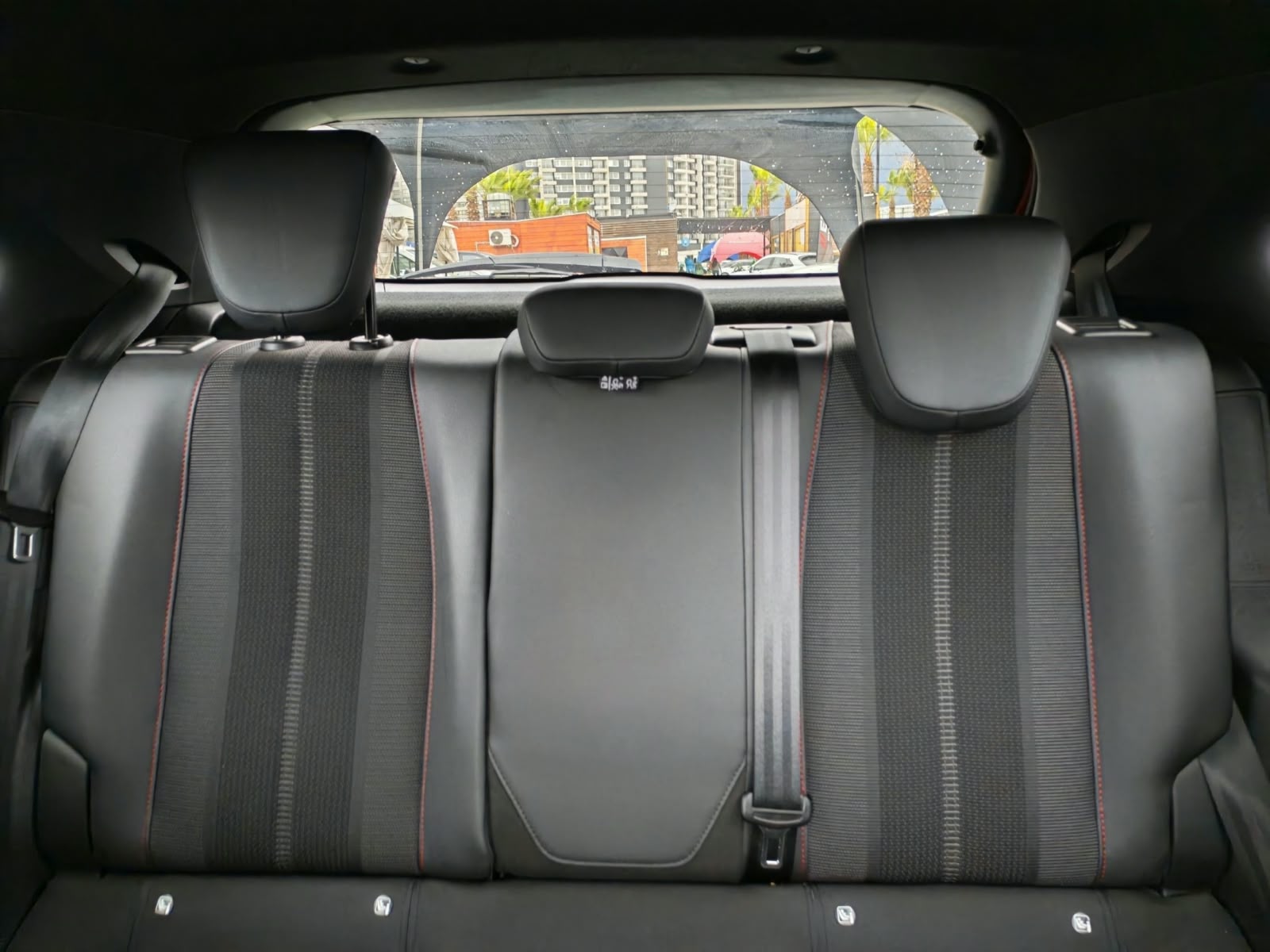 Opel Mokka — foto 14 de 22