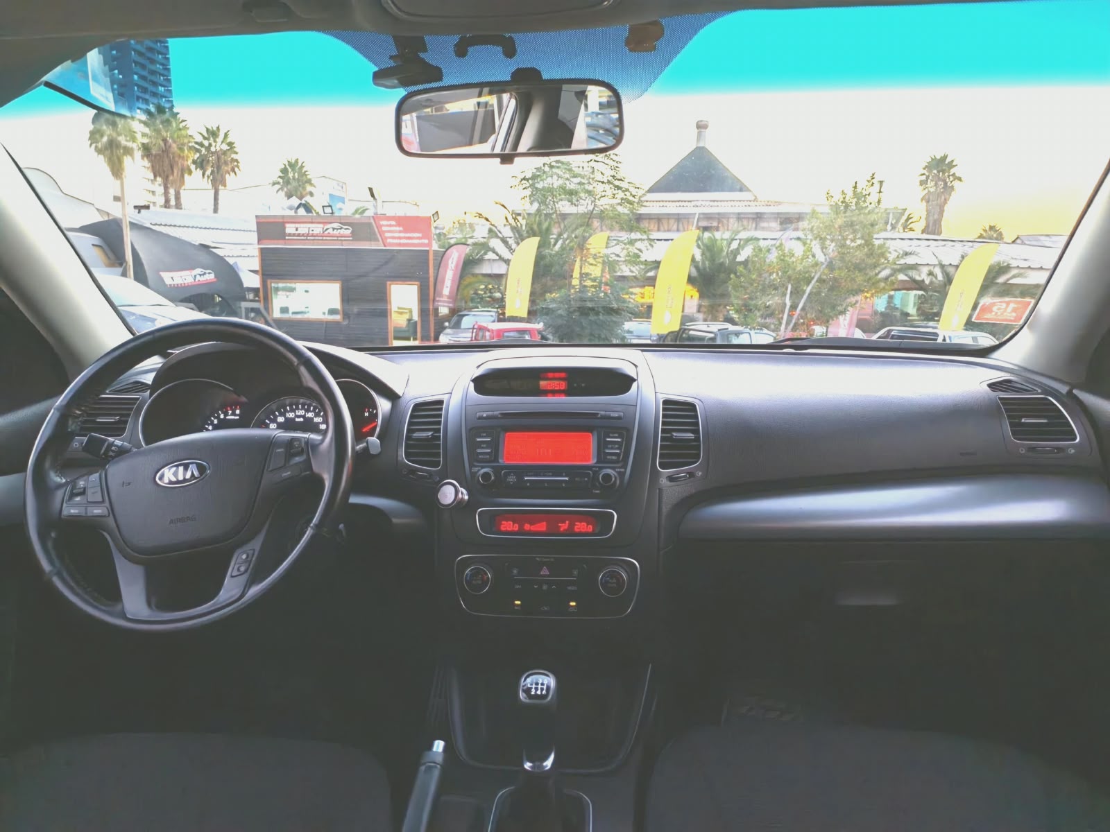 KIA Sorento — foto 14 de 26