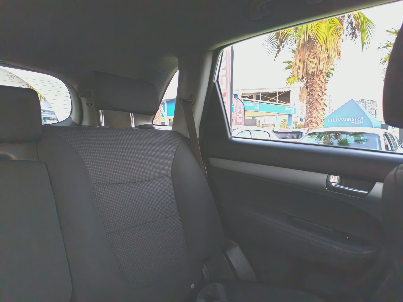 KIA Sorento — foto 18 de 26