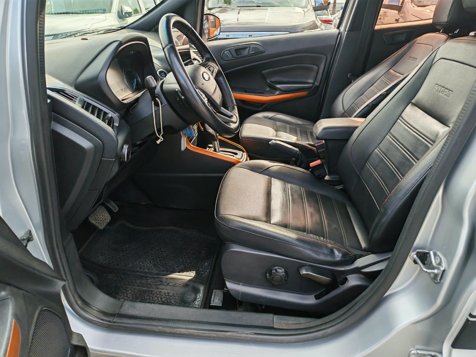 Ford Ecosport Storm — foto 10 de 15