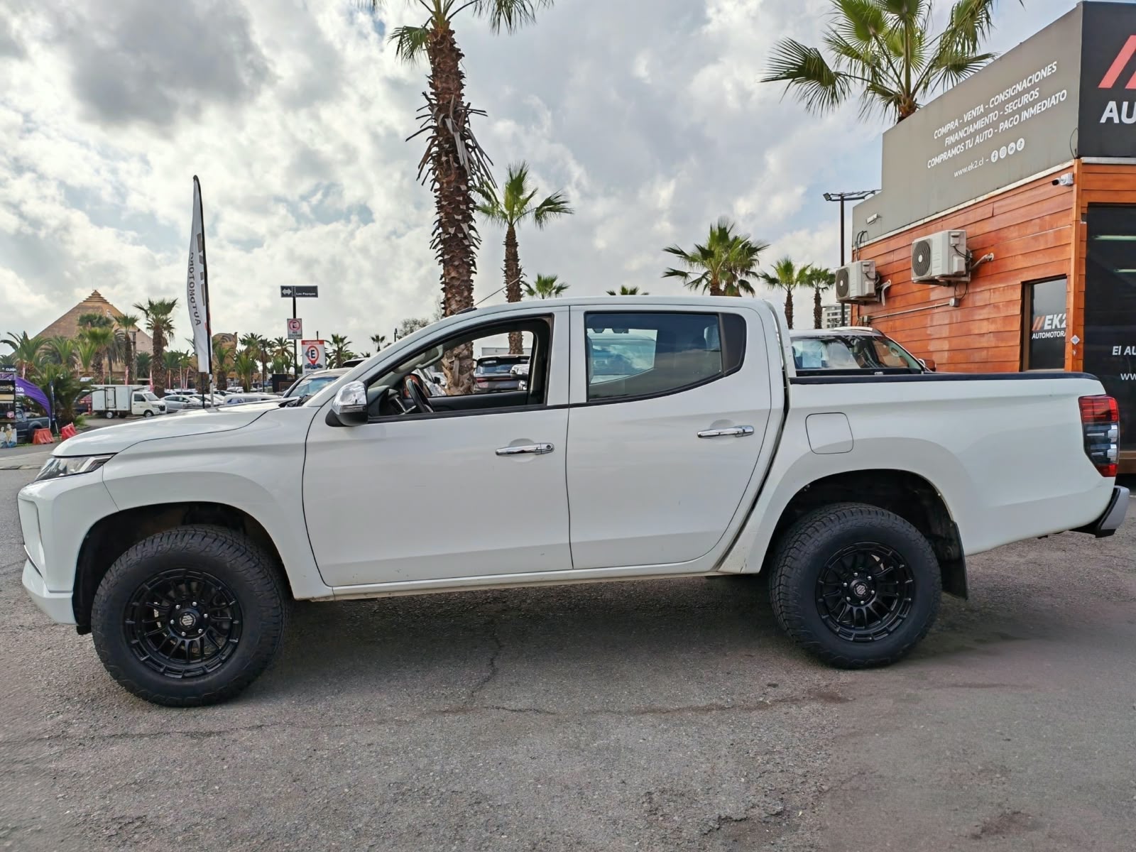 Mitsubishi L200 — foto 3 de 21