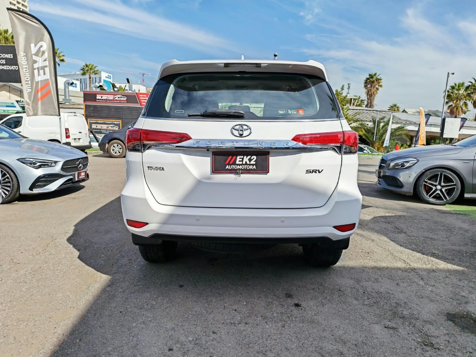 Toyota Fortuner — foto 5 de 23