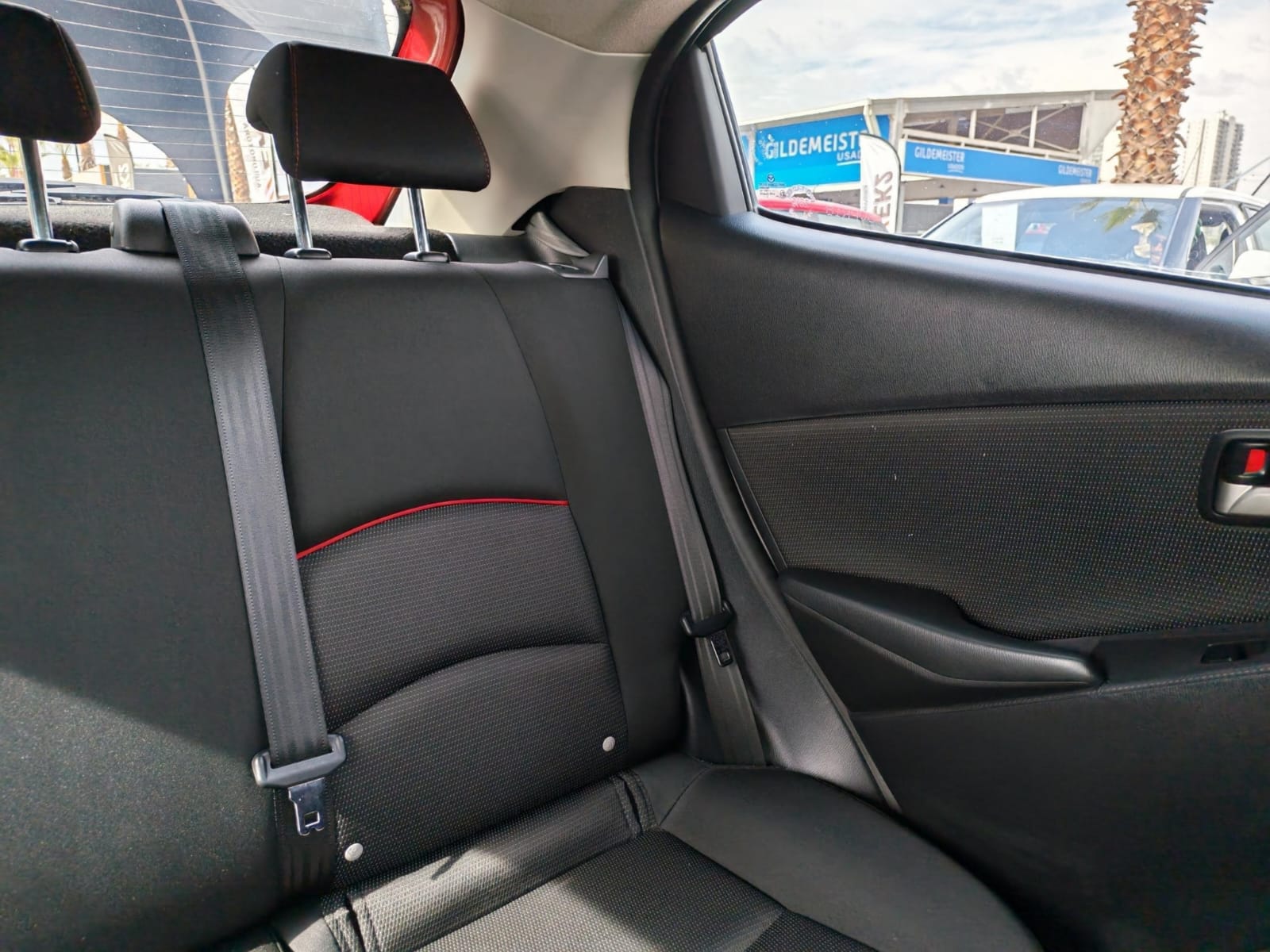 Mazda New2 Sport Hb1.5 Aut — foto 16 de 22