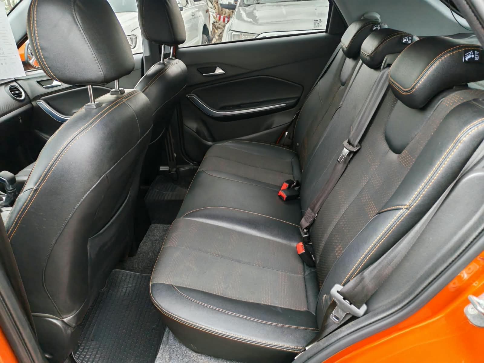 Chery Tiggo 2 — foto 12 de 16